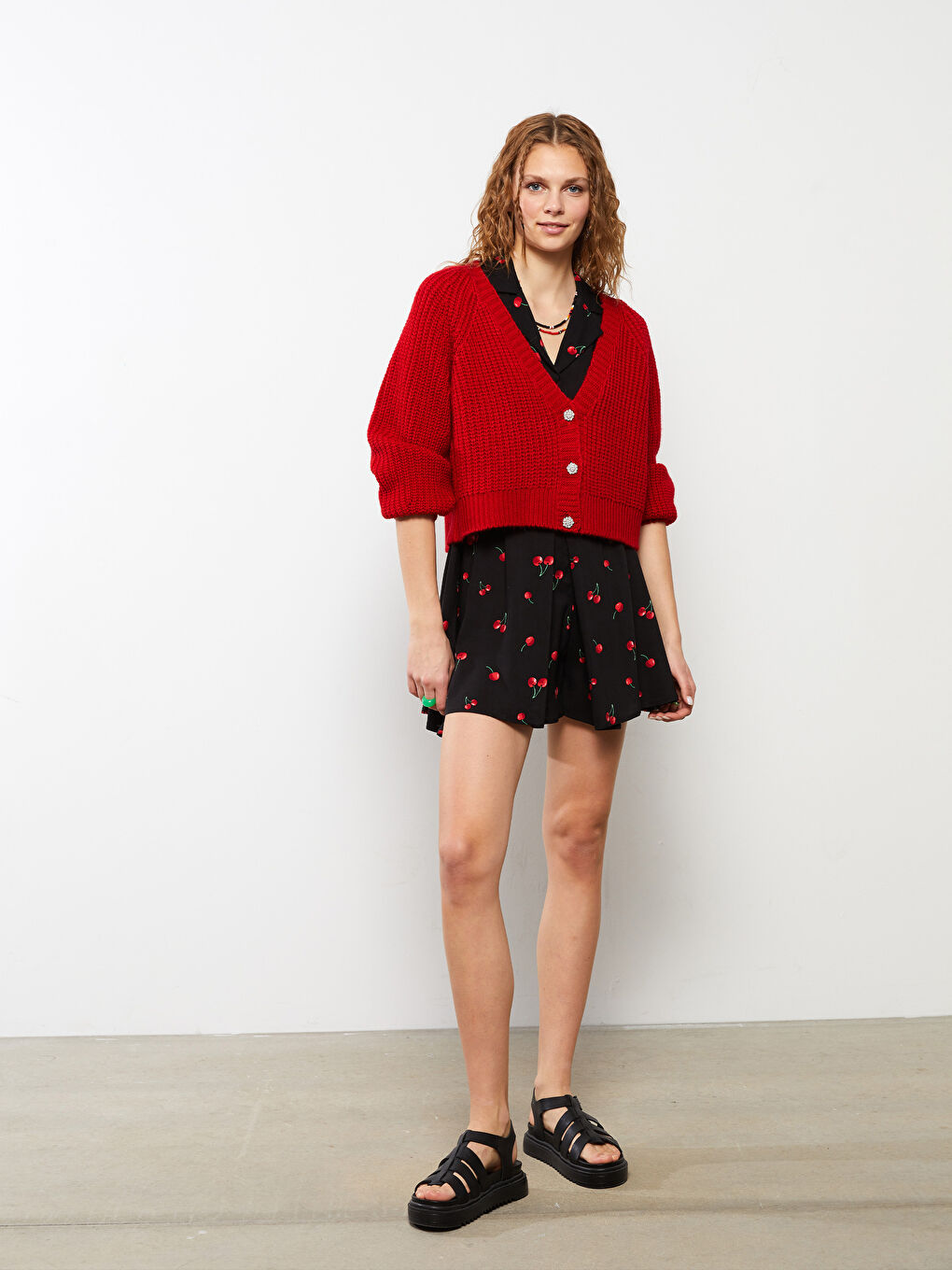 Кардиган из трикотажа с V-образным вырезом для женщин-1