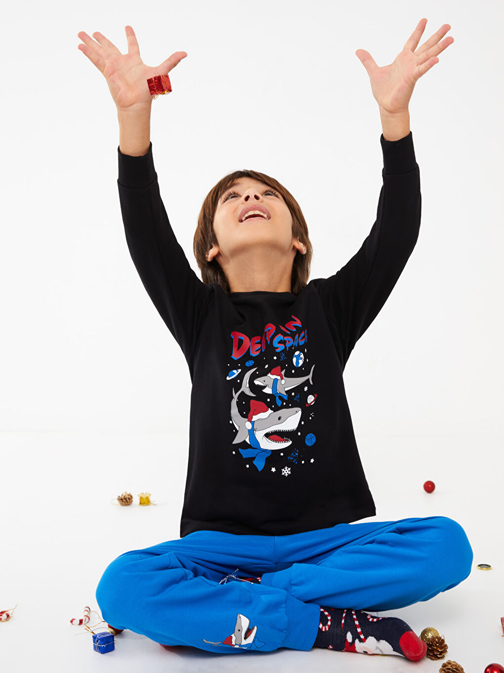 LCW Kids Crew Neck Printed Long Sleeve Boys' Pyjama Set -W2BA84Z4-CVL