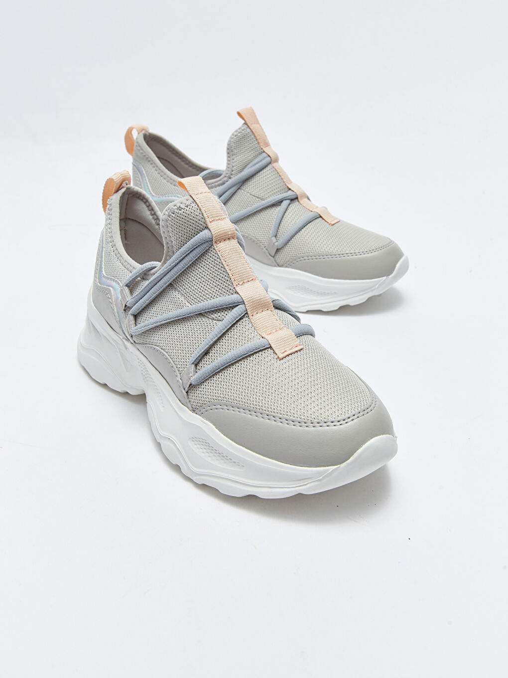Gri Bağcıklı File Detaylı Kadın Aktif Spor Ayakkabı-3
