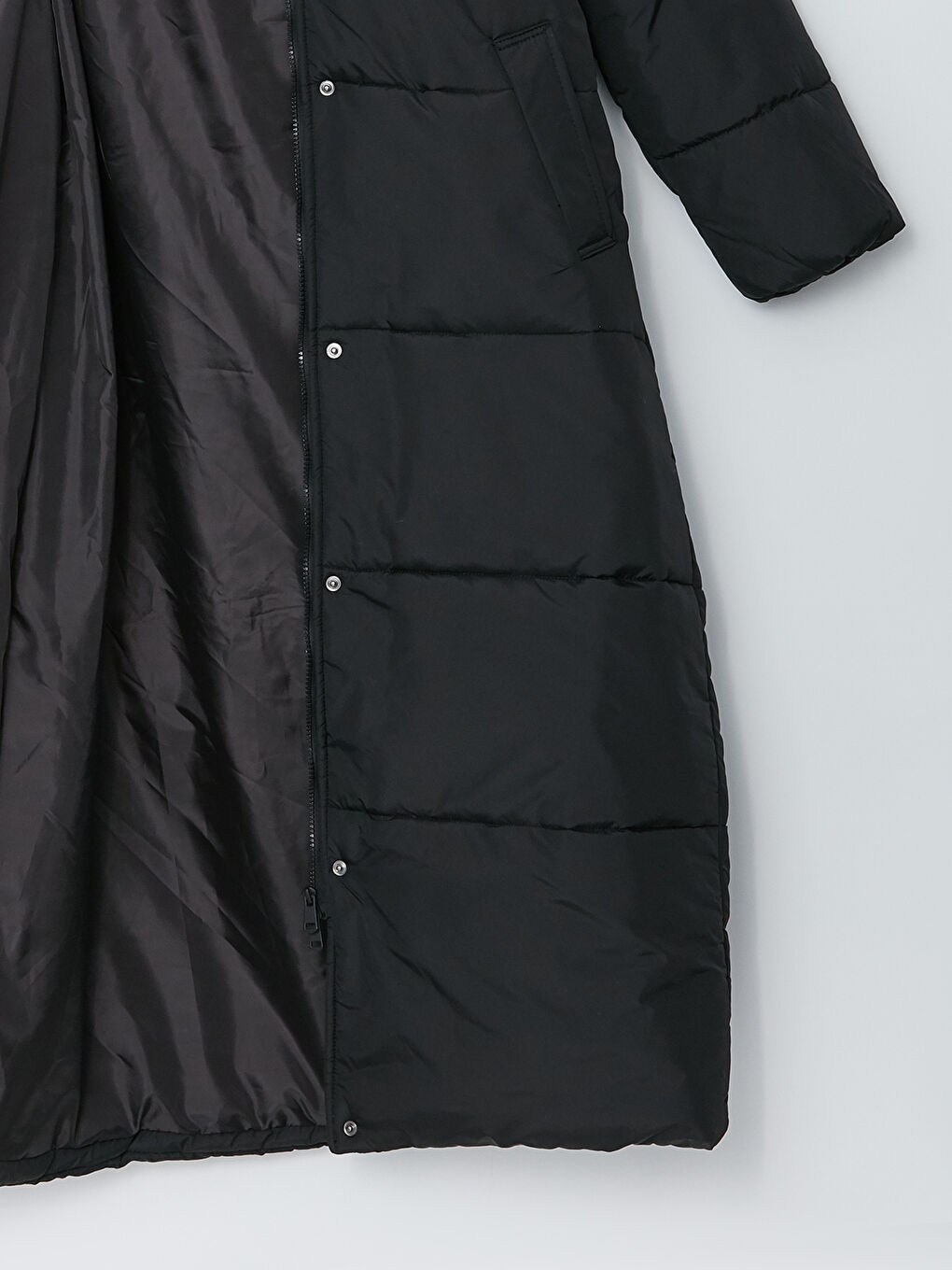 LCW Modest Siyah Kadın Kapüşonlu Düz Şişme Mont - 7