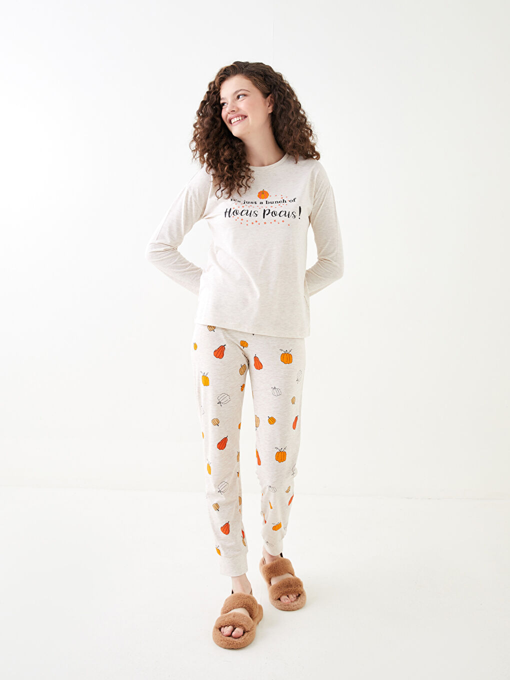 LCW Young Crew Neck Printed Long Sleeve Women's Pyjama Set -W2BC60Z8-DCY