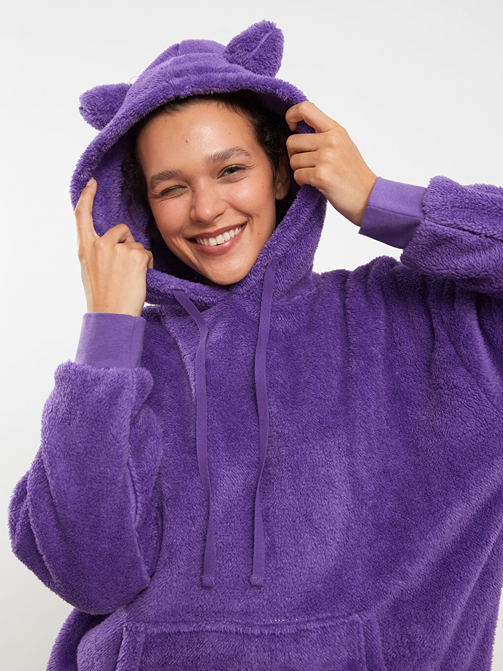 LCW Young Hooded Plain Long Sleeve Women's Plush Pyjama Top -W2BC66Z8-KZW