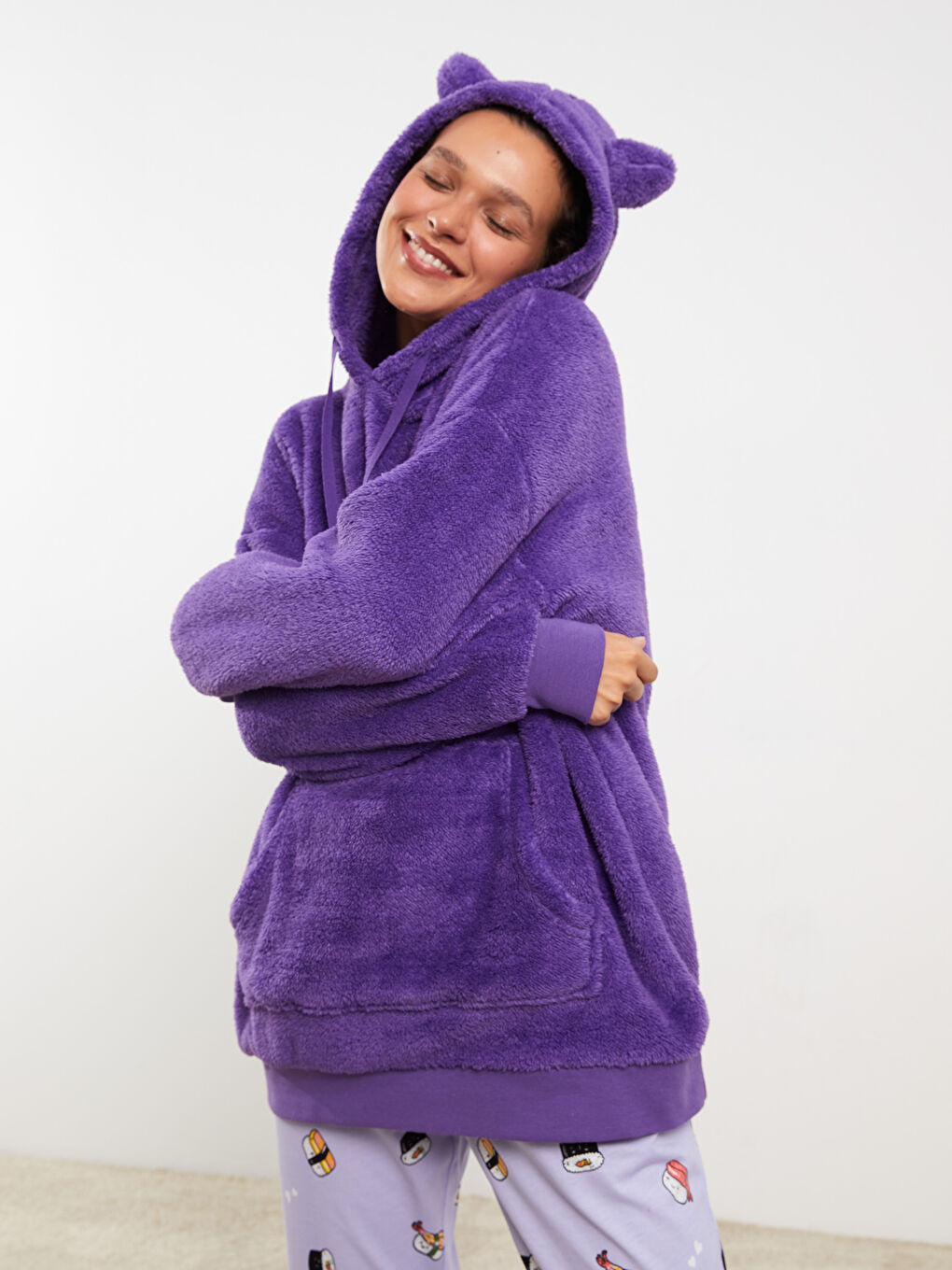 LCW Young Hooded Plain Long Sleeve Women's Plush Pyjama Top -W2BC66Z8-KZW
