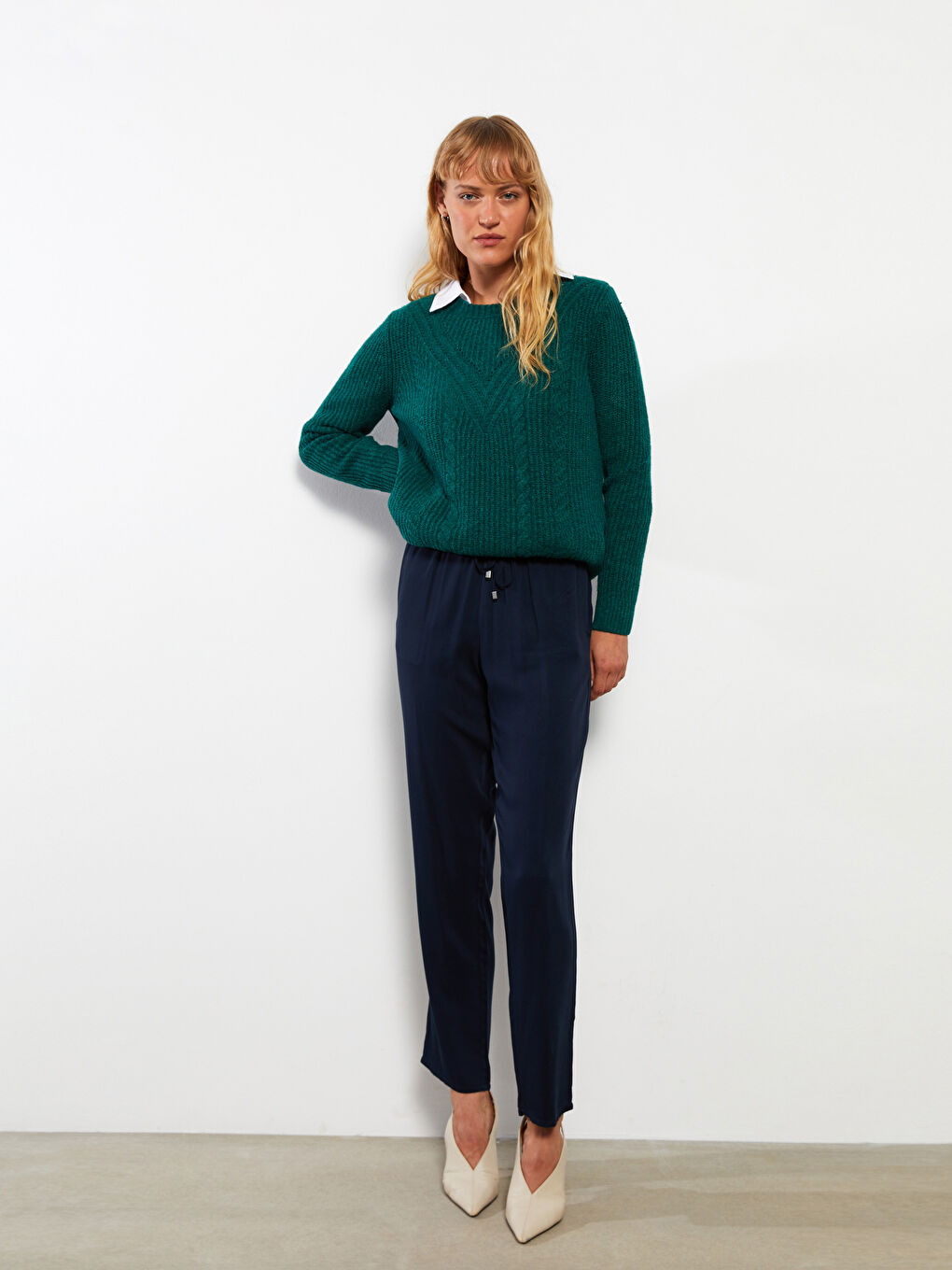 Lacivert Beli Lastikli Rahat Kalıp Düz Viskon Kadın Pantolon