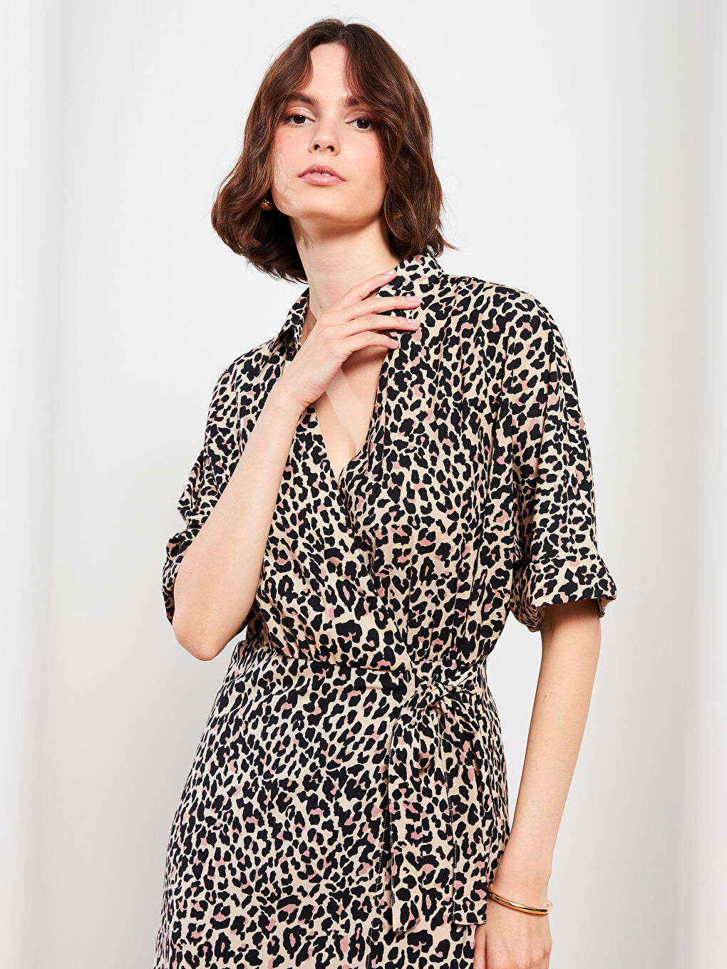 LCW Vision Double Breasted Collar Patterned Short Sleeve Women's Shirt Dress -W2BC93Z8-LQY