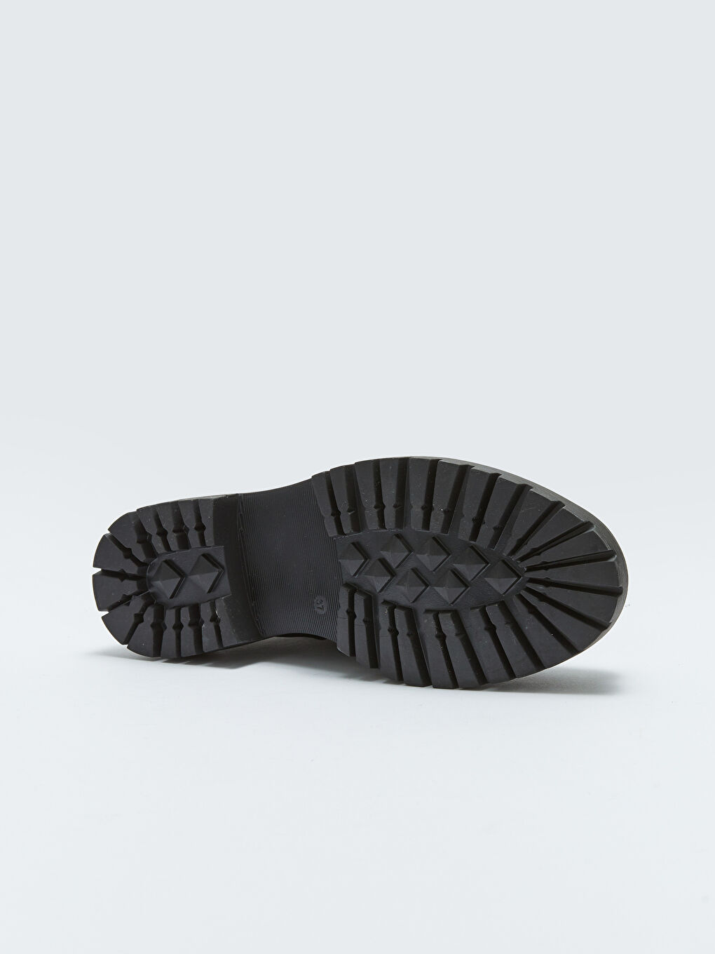 Siyah Deri Görünümlü Bağcıklı Kadın Bot-3