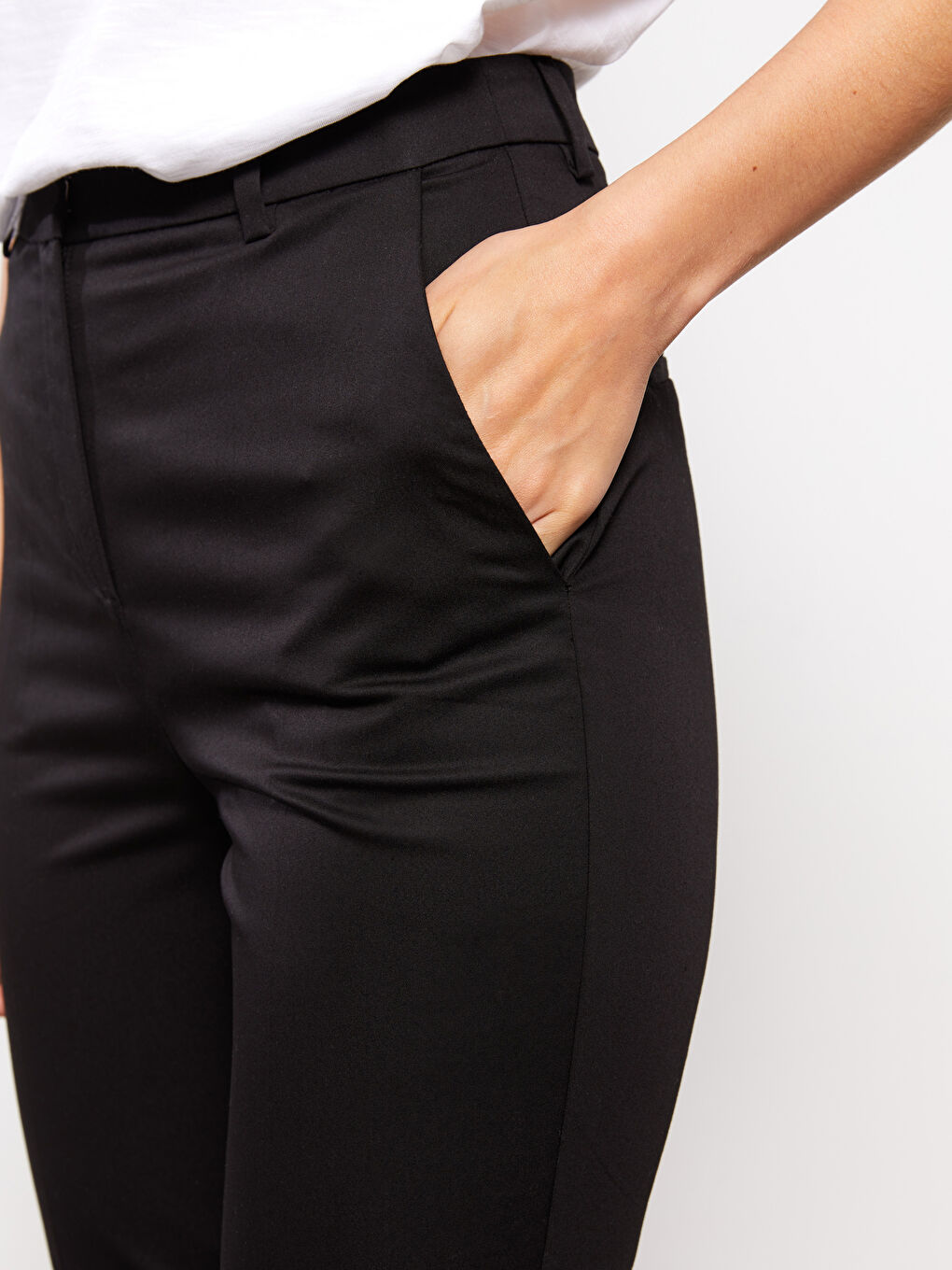 Women's Slim Fit Plain Trousers-3