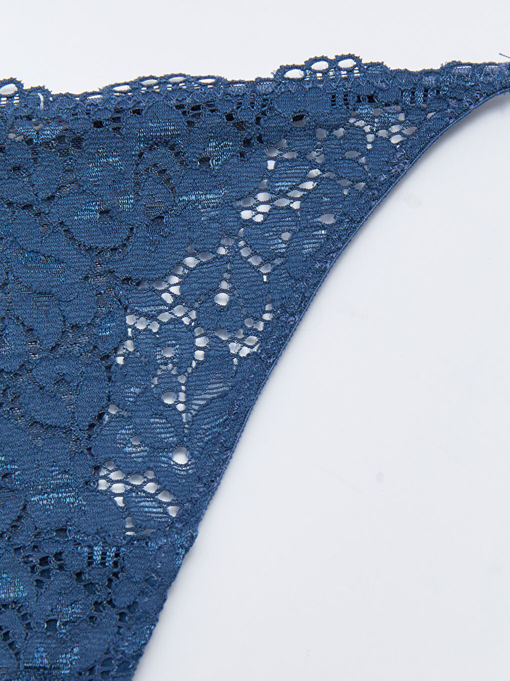 Кружевные трусики-стринги-2