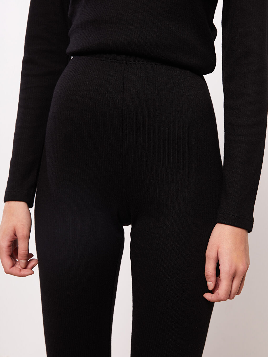 Siyah Beli Lastikli Kadın Termal Tayt-2
