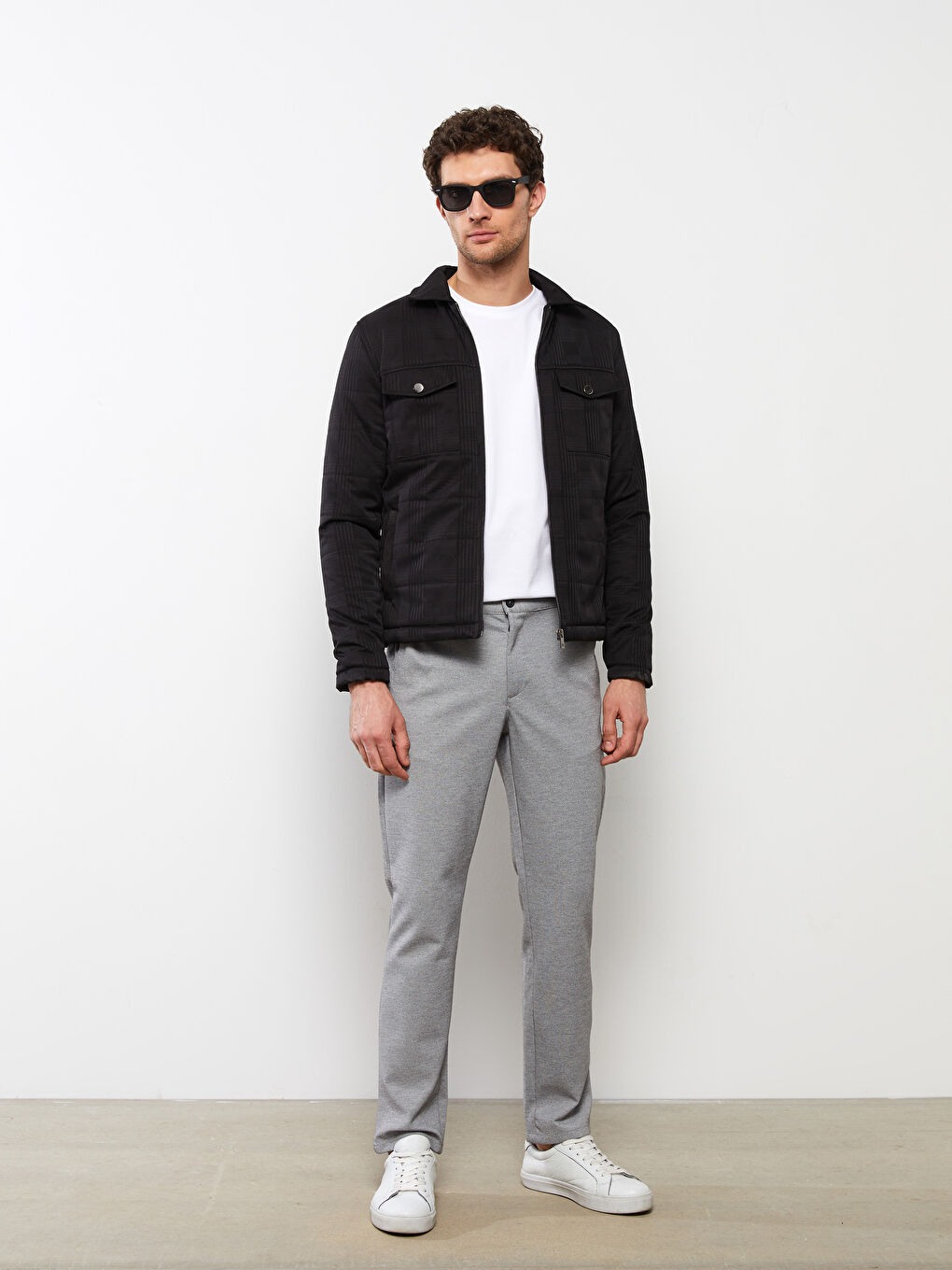 Siyah Standart Kalıp Gömlek Yaka Erkek Şişme Mont-1