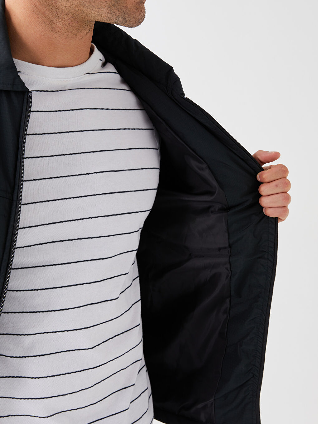 Standard Fit Collared Neck Men's Puffer Coat-4