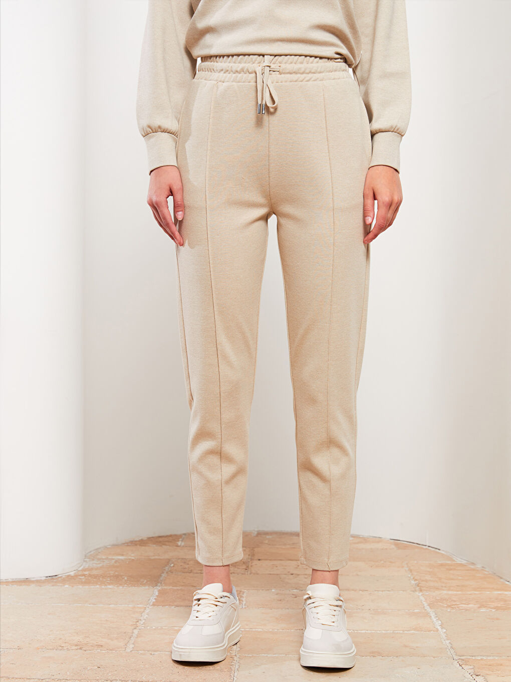 Women's Elasticated Waist Plain Sweatpants-7