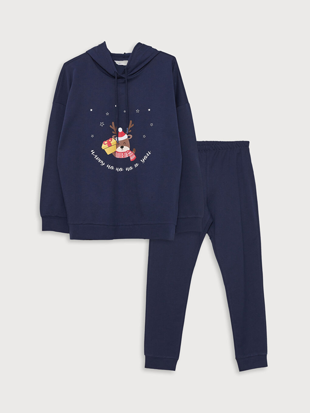 طقم بيجامة للسيدات بكابوش كم طويل بطابع رأس السنة-4