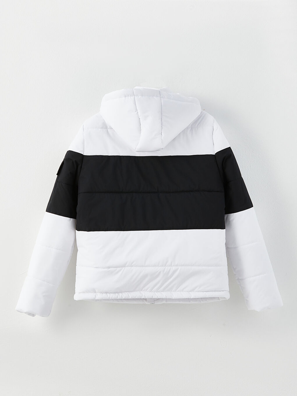 Beyaz Standart Kalıp Kapüşonlu Renk Bloklu Erkek Şişme Mont-6