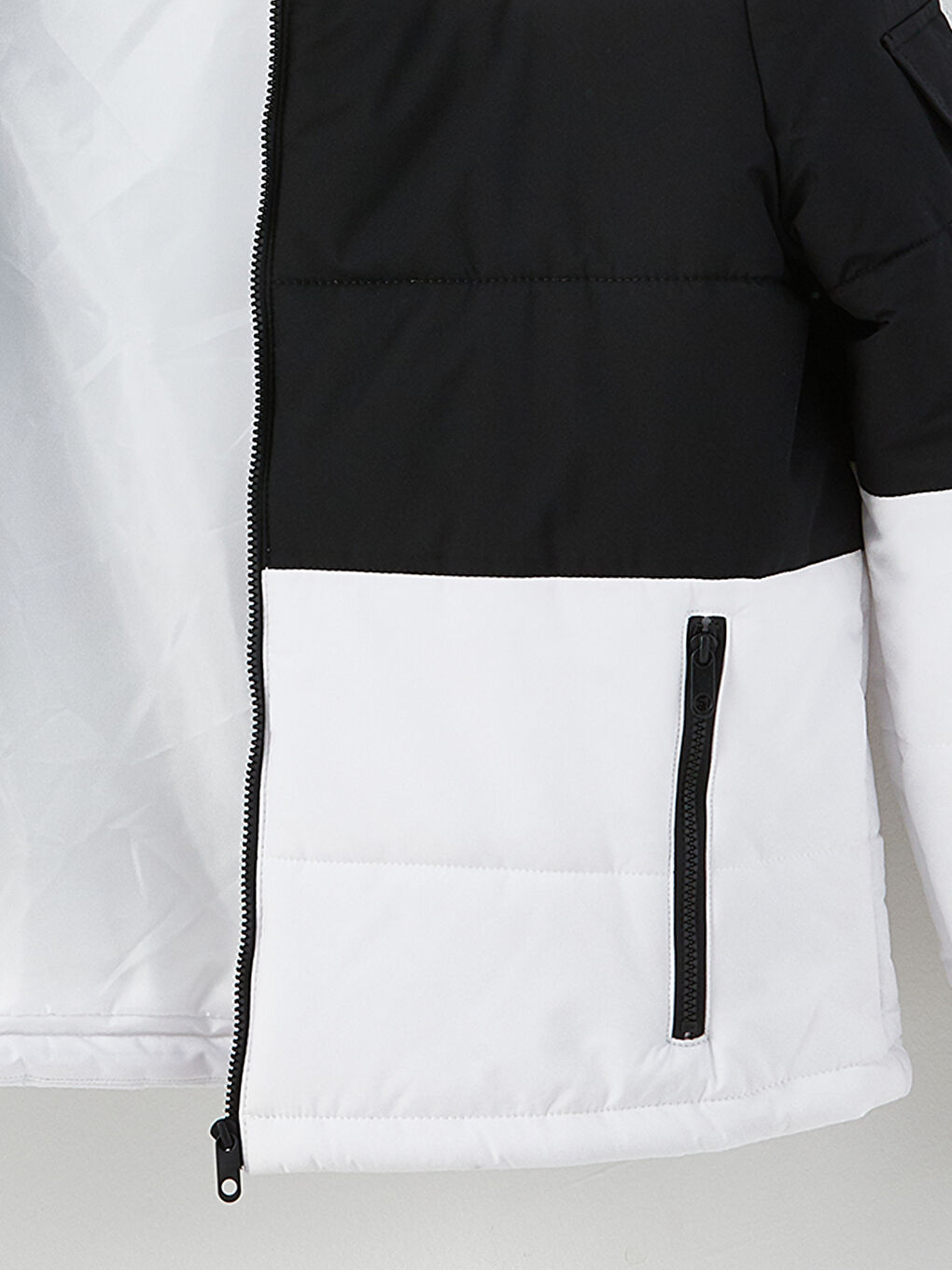 Beyaz Standart Kalıp Kapüşonlu Renk Bloklu Erkek Şişme Mont-7