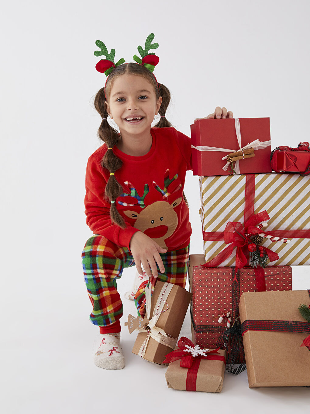 Kırmızı Bisiklet Yaka Yılbaşı Temalı Uzun Kollu Polar Kız Çocuk Pijama Takımı-1