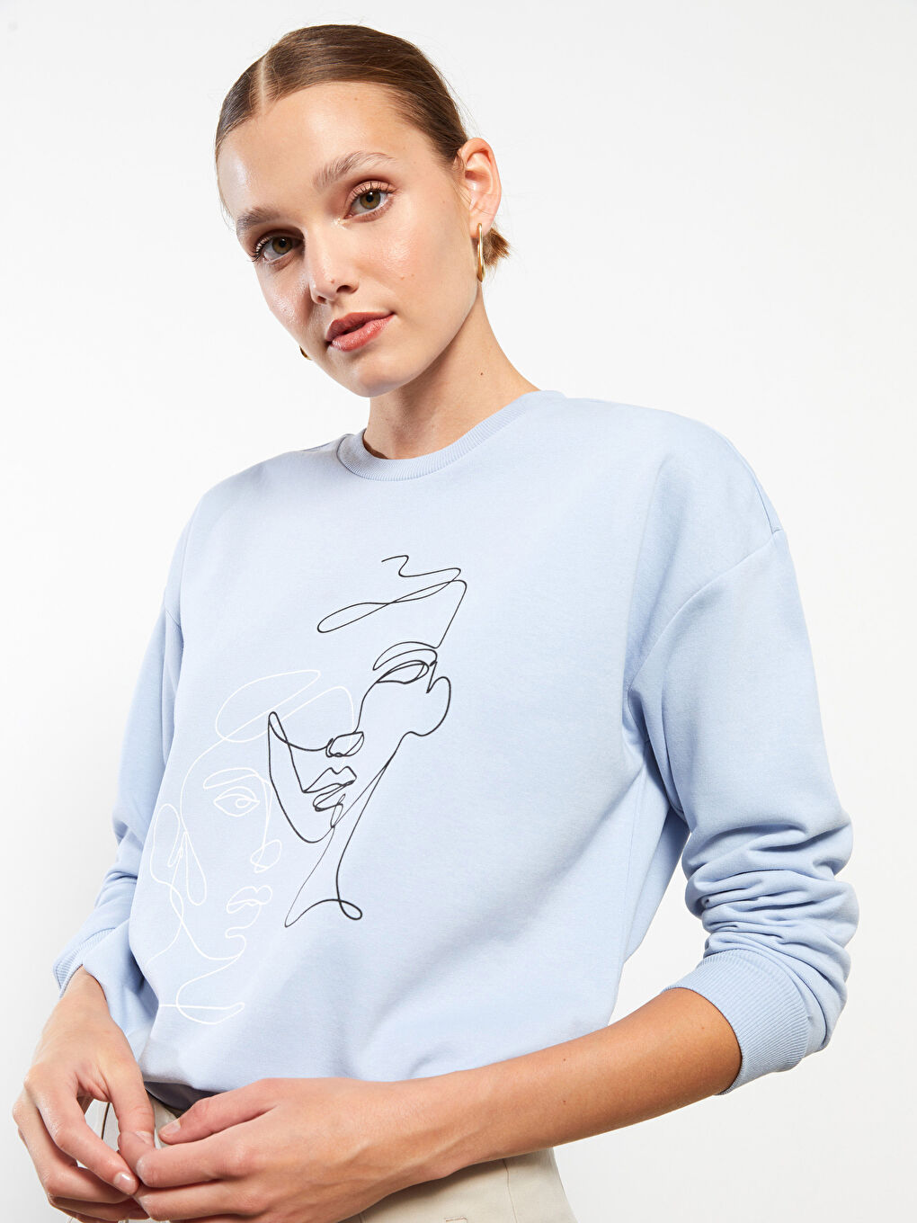 LCWAIKIKI Basic Rundhalsausschnitt Bedruckt Langarm Damen Sweatshirt -W2BG22Z8-FH0