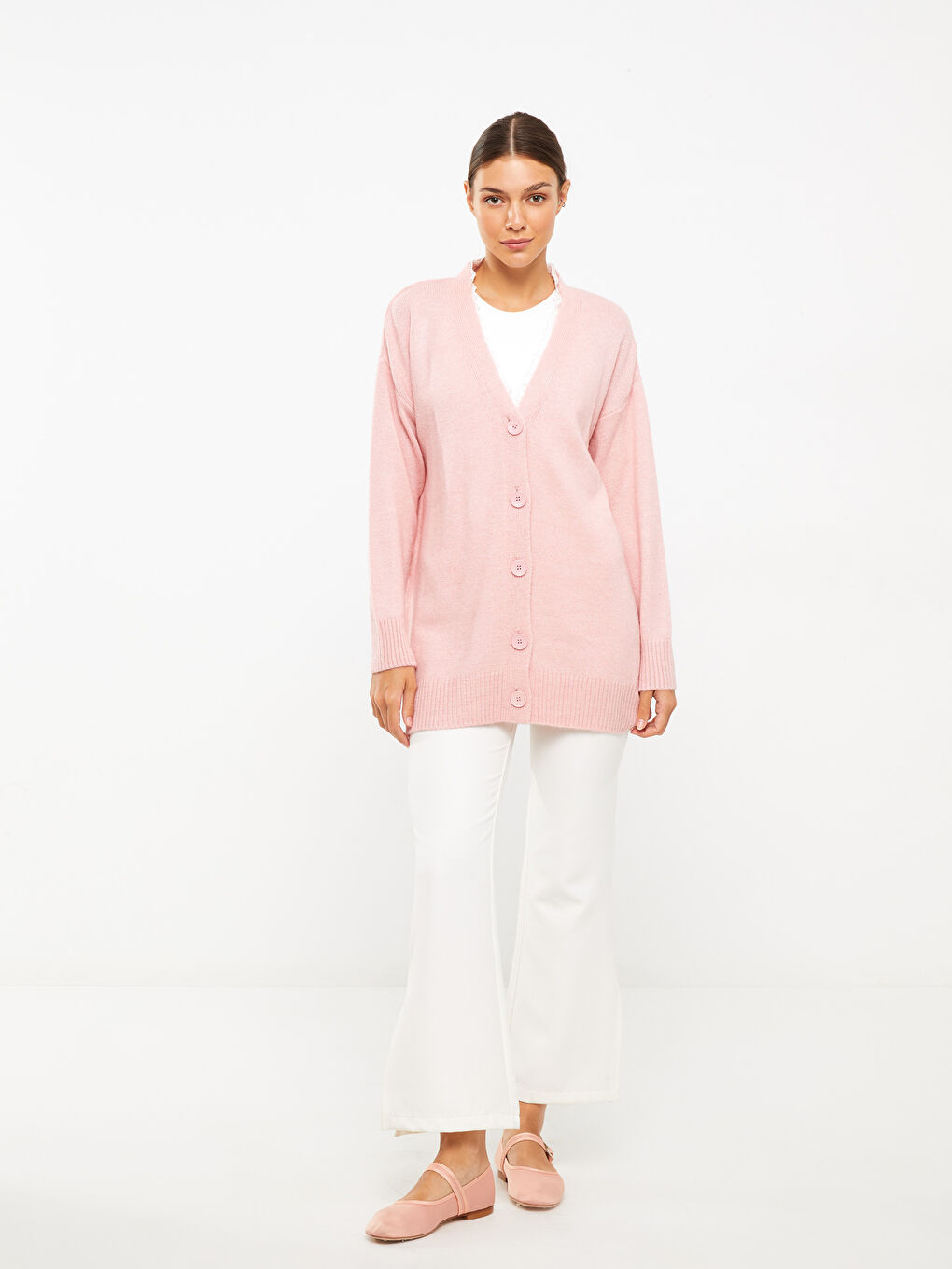 Pembe V Yaka Nakışlı Uzun Kollu Kadın Triko Hırka