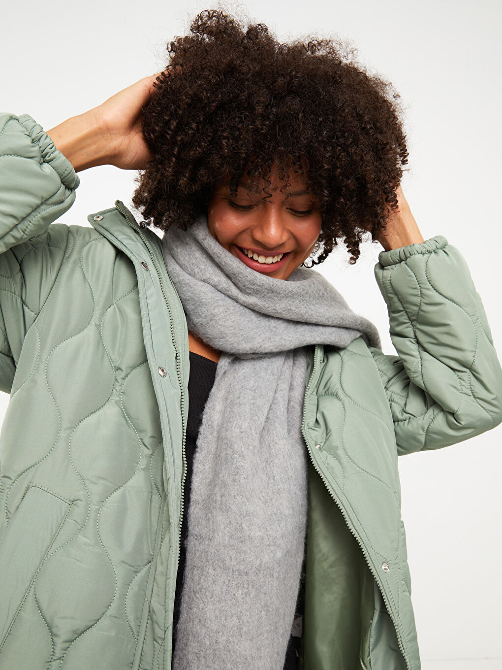 Haki Kapüşonlu Kapitone Kadın Şişme Mont-3