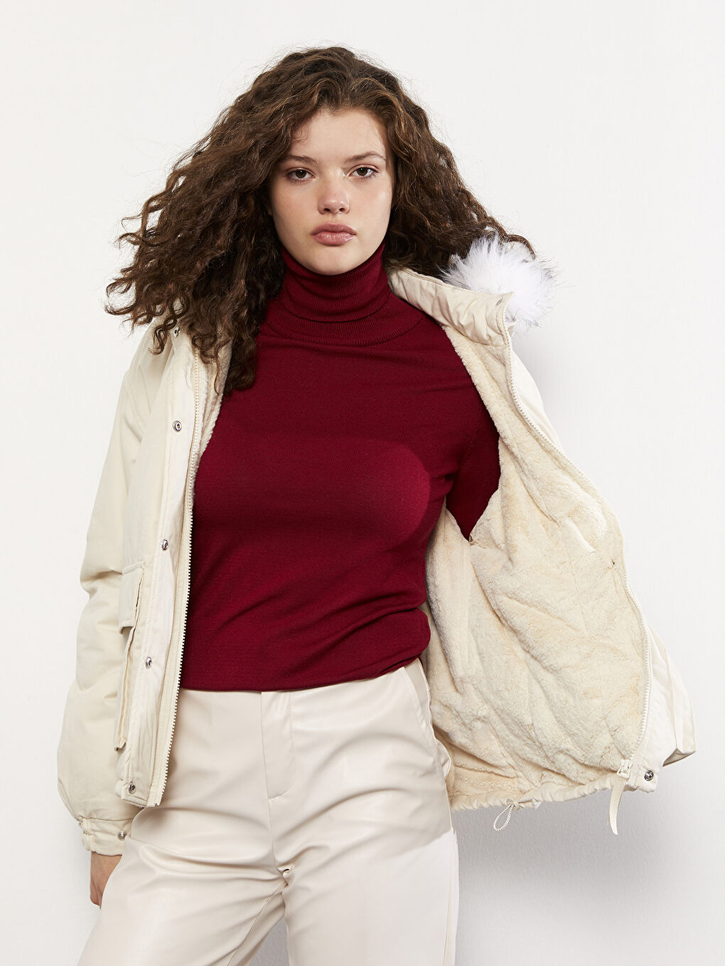 Bej Kadın Kapüşonlu Düz Parka-3