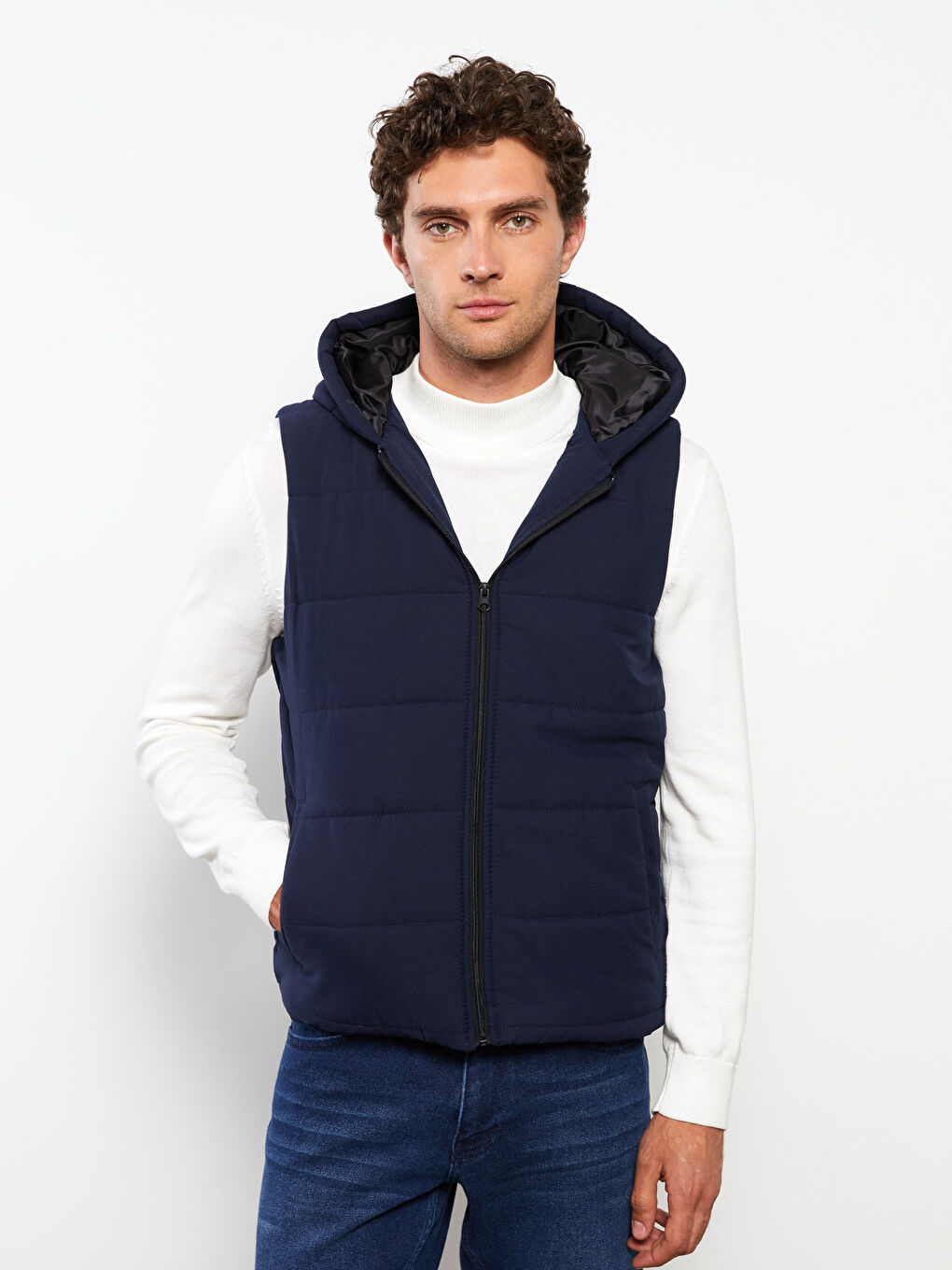 Lacivert Standart Kalıp Kapüşonlu Erkek Yelek