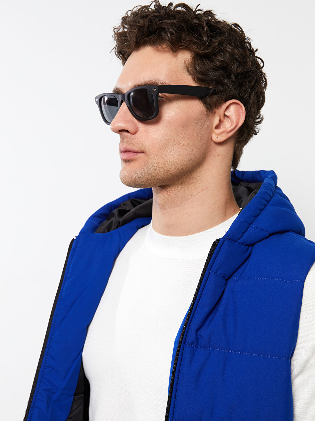 Standard Fit Hooded Men's Vest-3