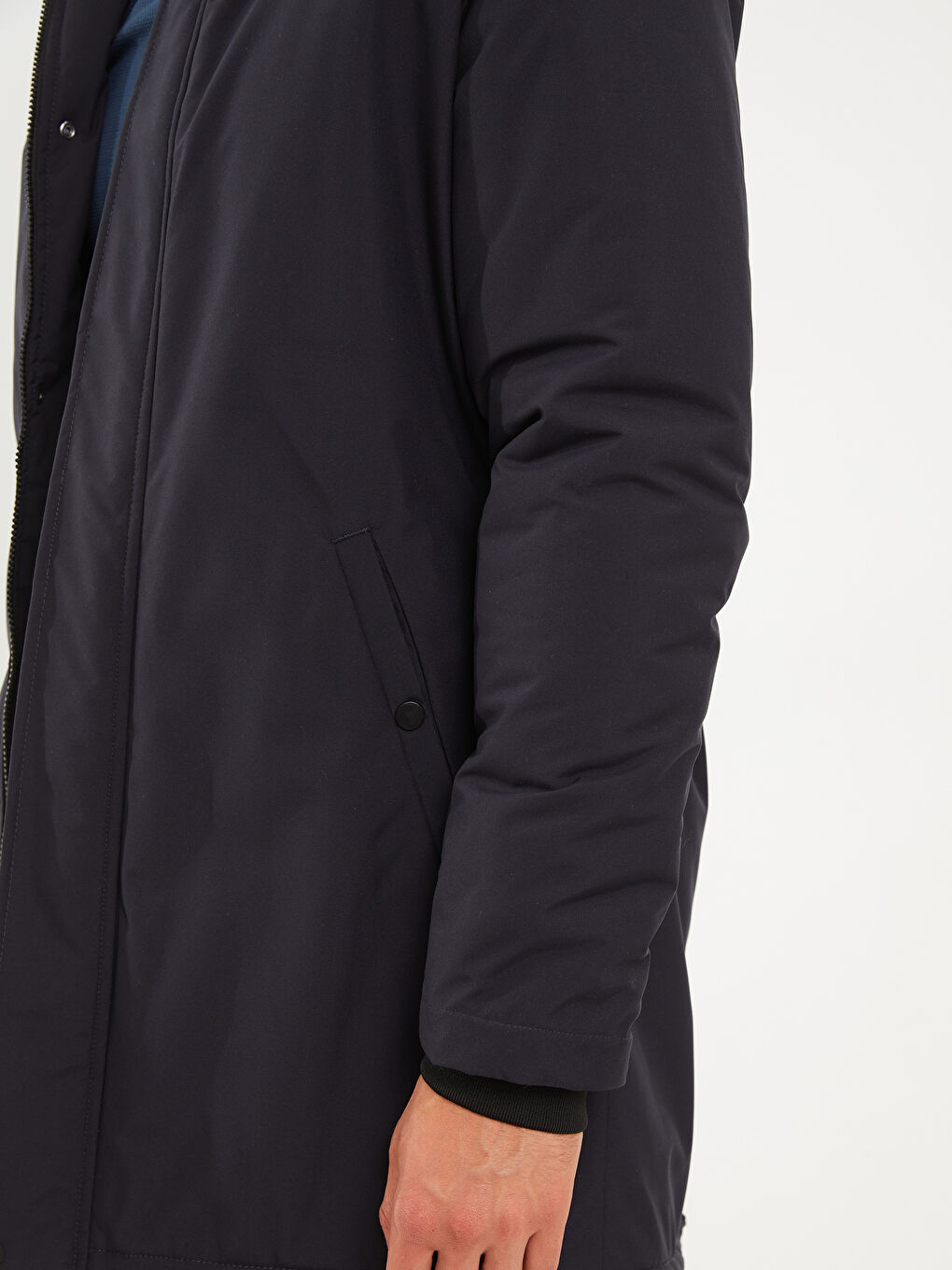 Antrasit Standart Kalıp Kapüşonlu Erkek Mont-3