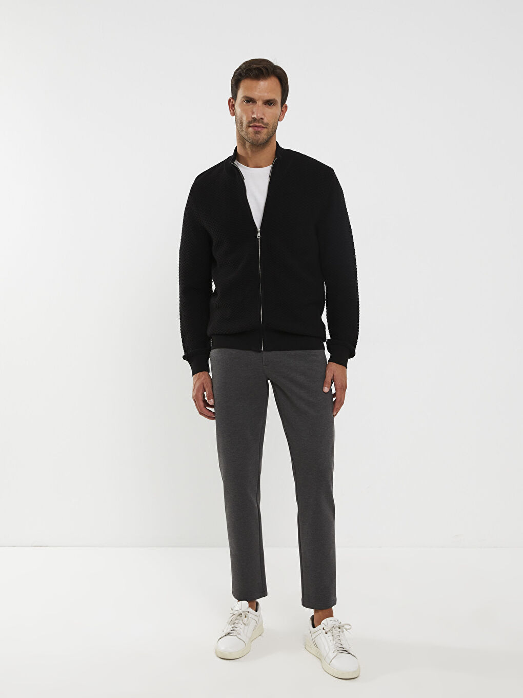 Siyah Standart Kalıp Dik Yaka Erkek Triko Hırka-2