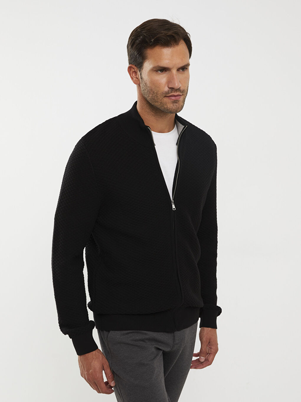 Siyah Standart Kalıp Dik Yaka Erkek Triko Hırka-3