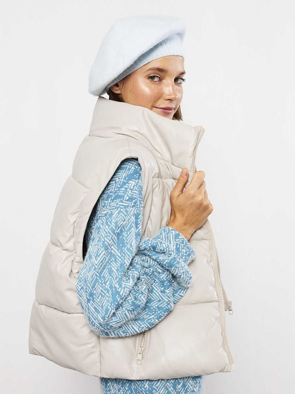 Kadın Dik Yaka Düz Şişme Yelek