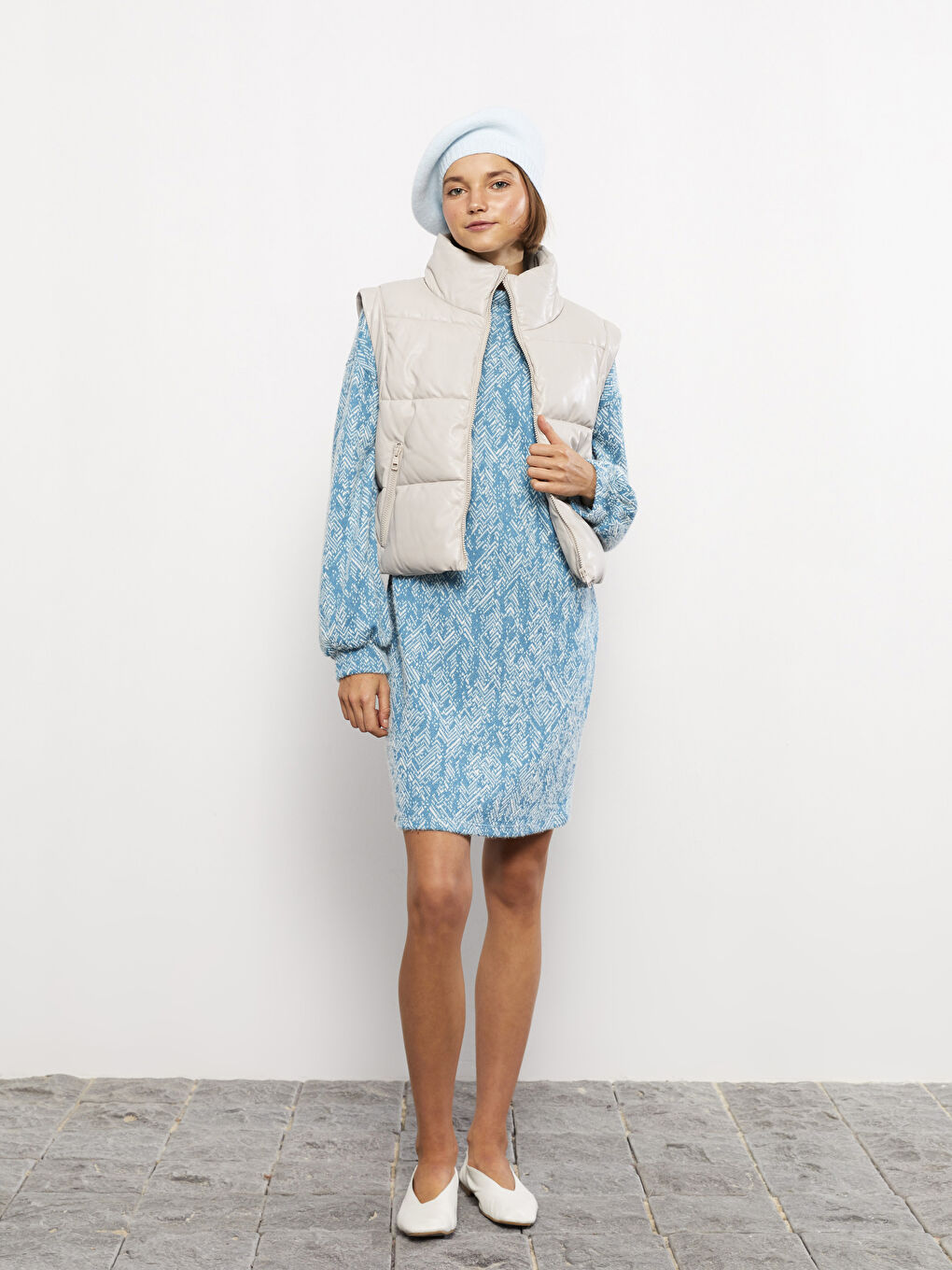 Kadın Dik Yaka Düz Şişme Yelek-2