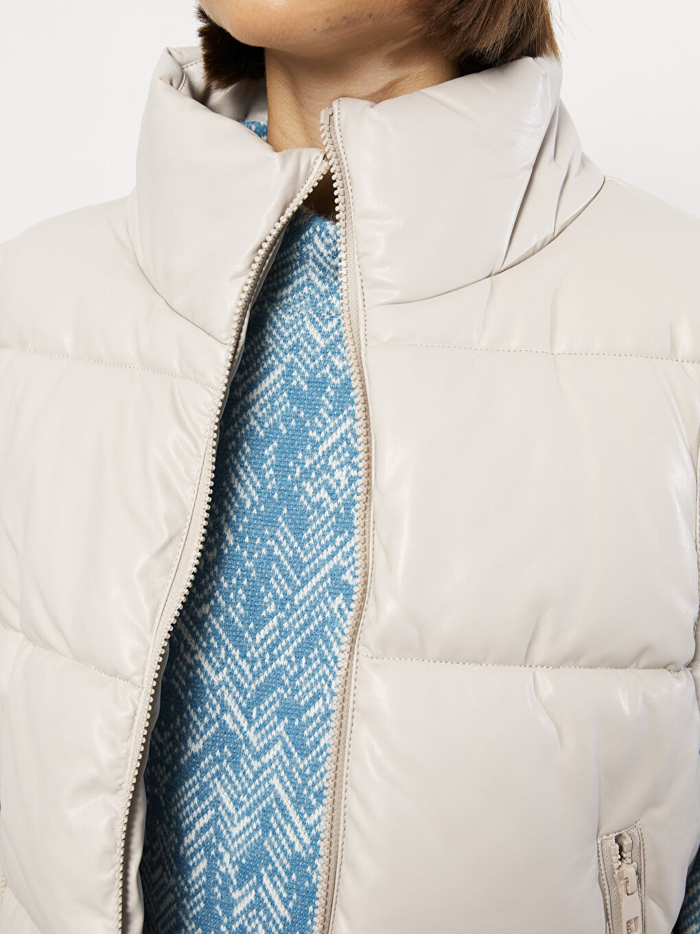 Kadın Dik Yaka Düz Şişme Yelek-3