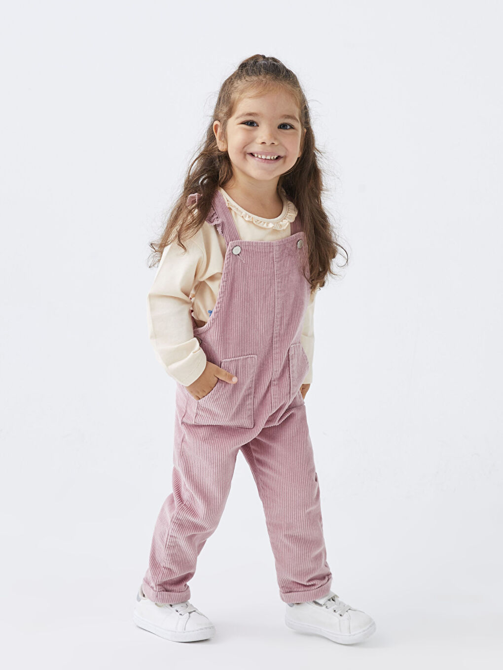 Pembe Kare Yaka Askılı Kadife Kız Bebek Salopet