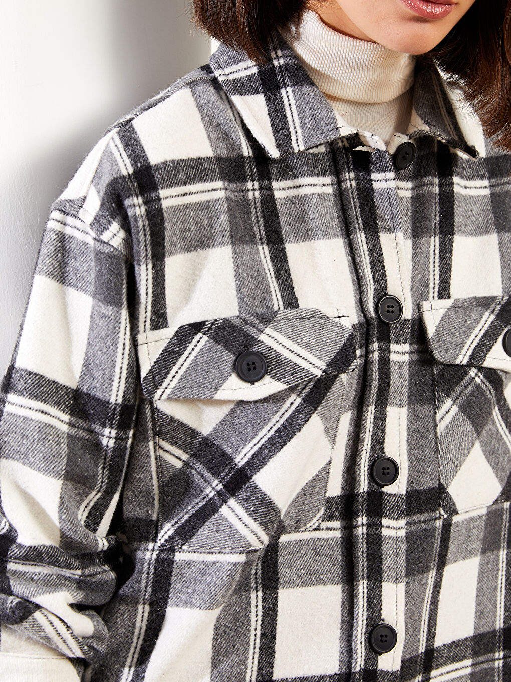 Siyah Ekose Uzun Kollu Kadın Gömlek Ceket-3