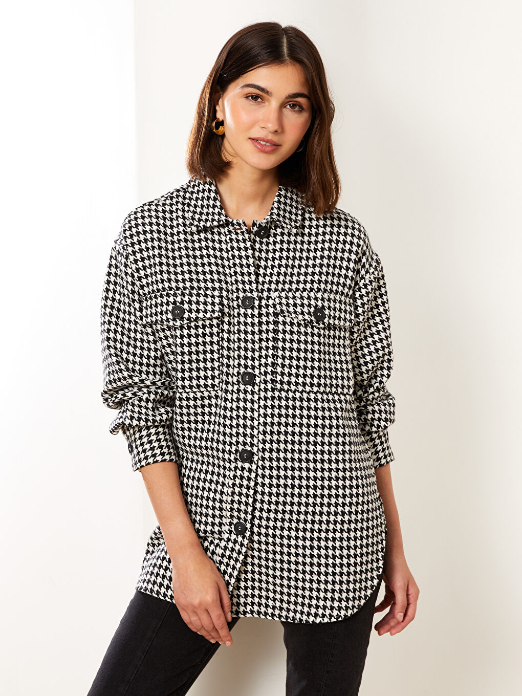 Siyah Desenli Uzun Kollu Tüvit Oversize Kadın Gömlek Ceket-1