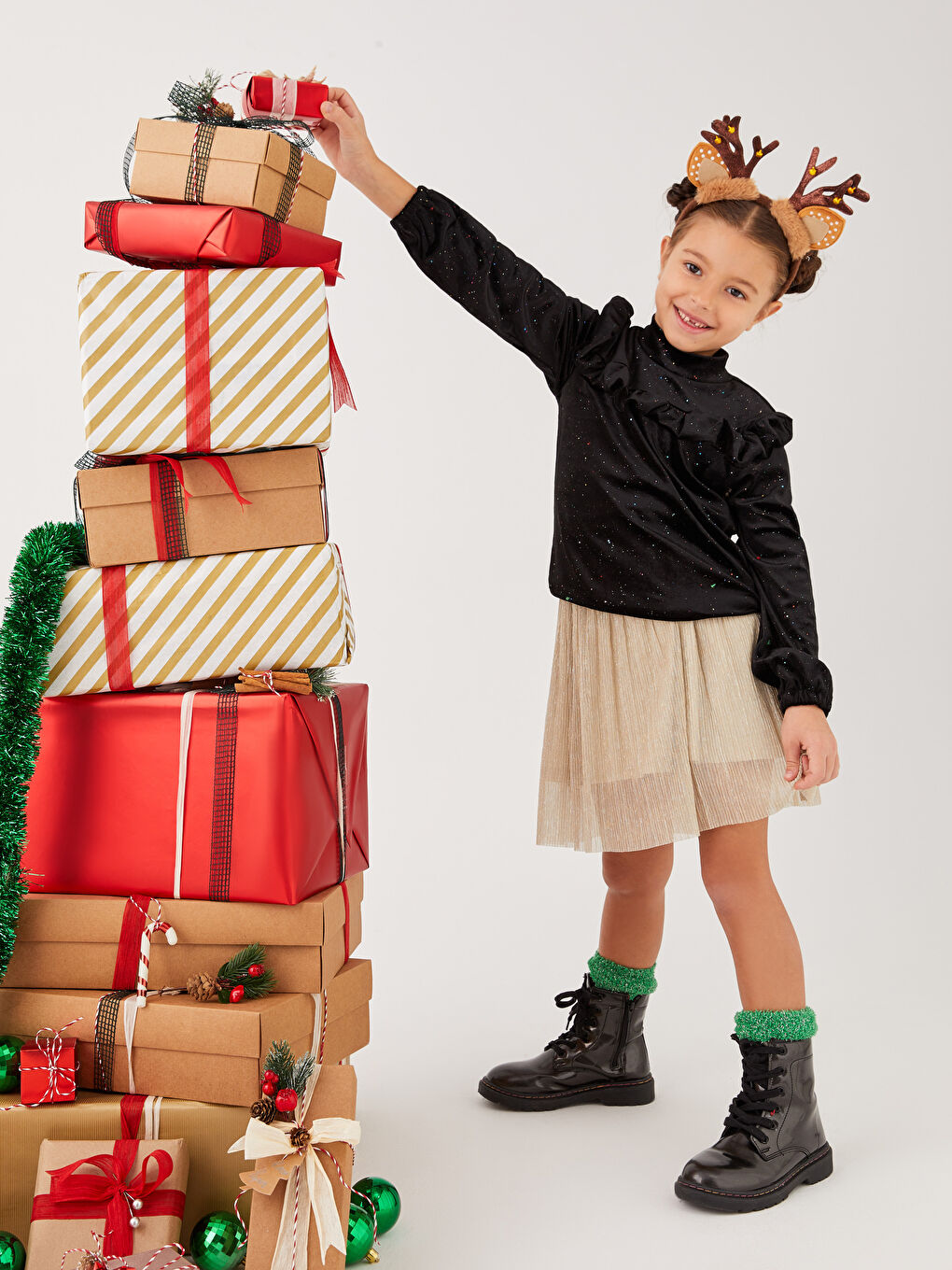 Turtleneck Ruffle Detailed Long Sleeve Velvet Girls T-Shirt-1