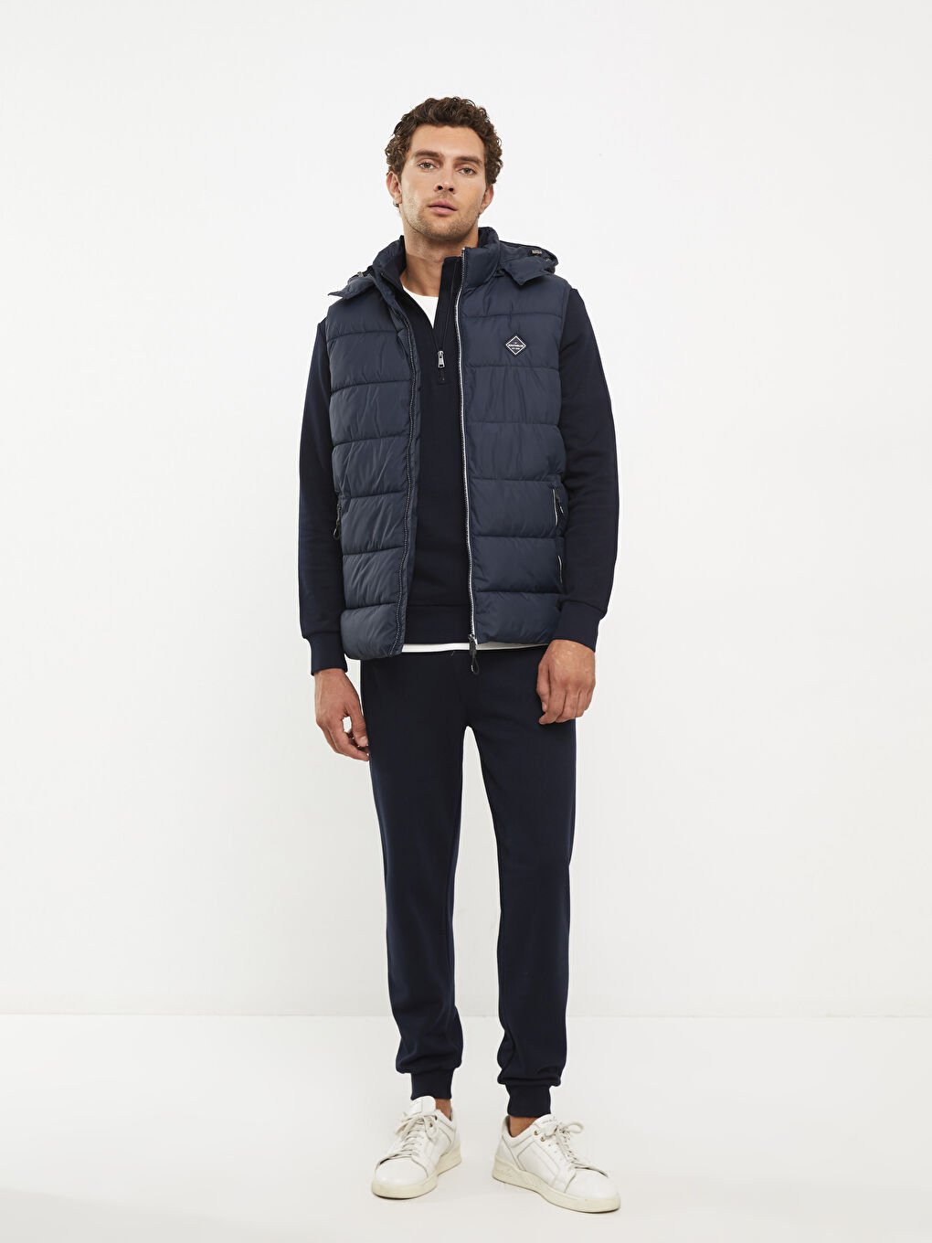 Standard Fit Funnel Neck Men's Puffer Gilet-4