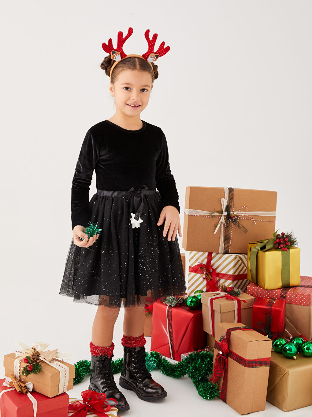 LCW Kids Bisiklet Yaka Işıltılı Uzun Kollu Kadife Kız Çocuk Elbise -W2BM15Z4-CVL