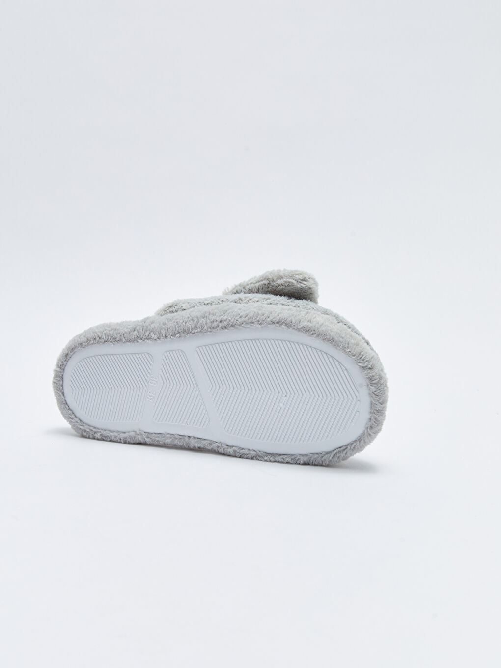 Gri 3D Aplike Detaylı Nakışlı Pelüş Kadın Ev Terliği-3