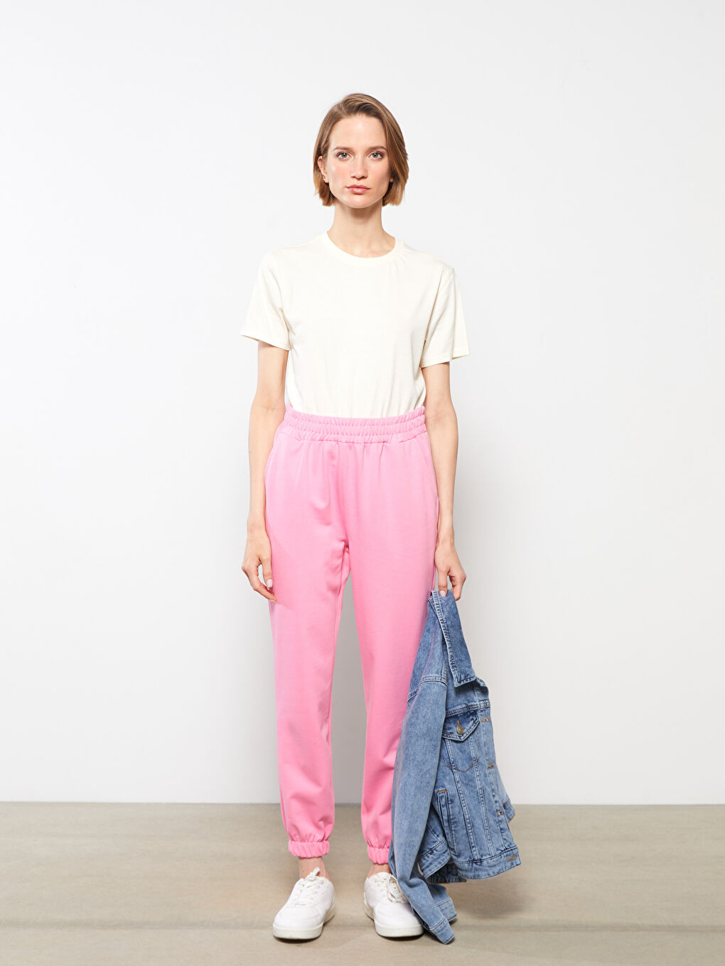 بنطلون رياضي سادة بخصر مرن للسيدات-1