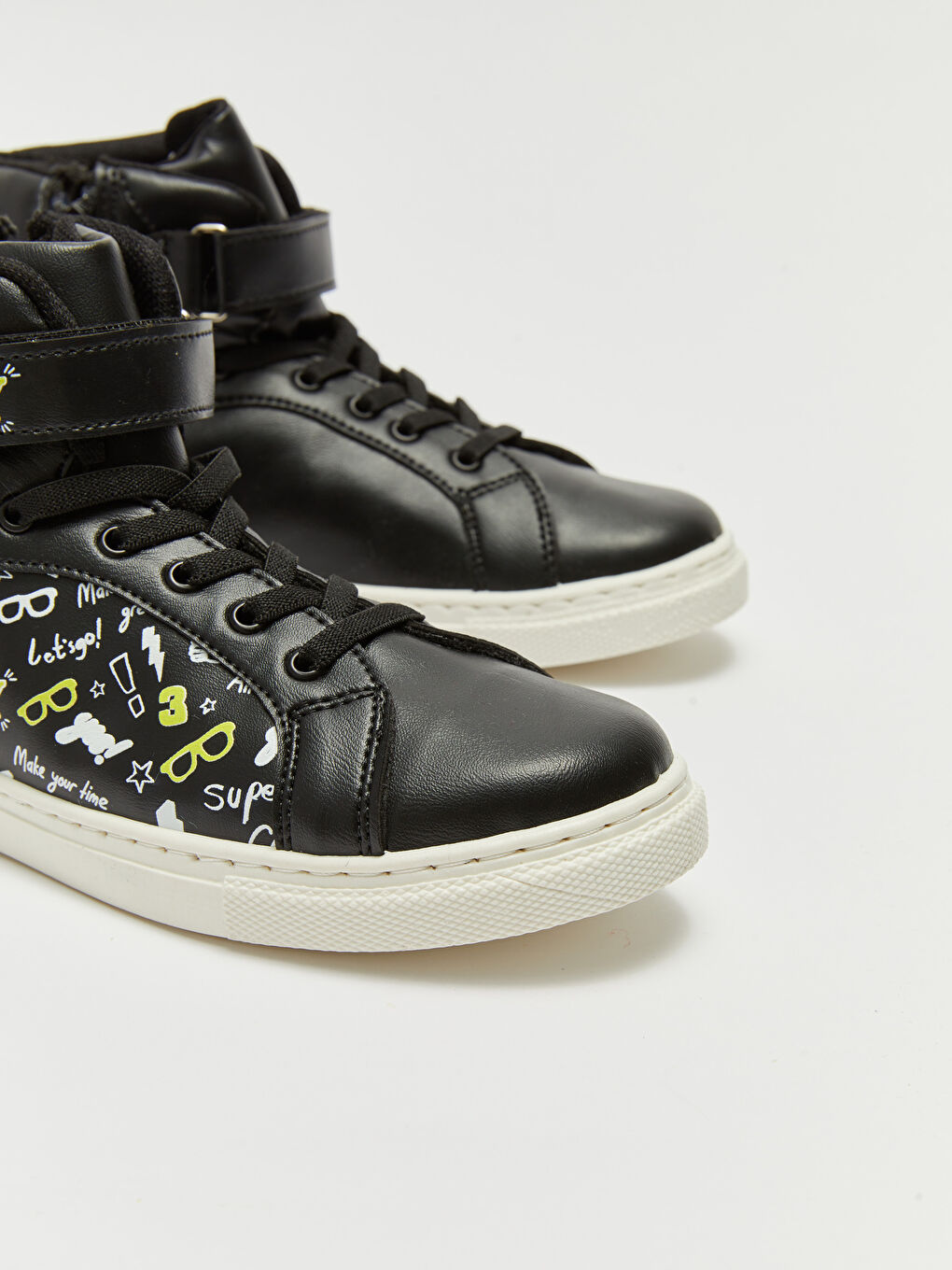 Siyah Bağcık ve Cırt Cırtlı Erkek Çocuk Bot-3