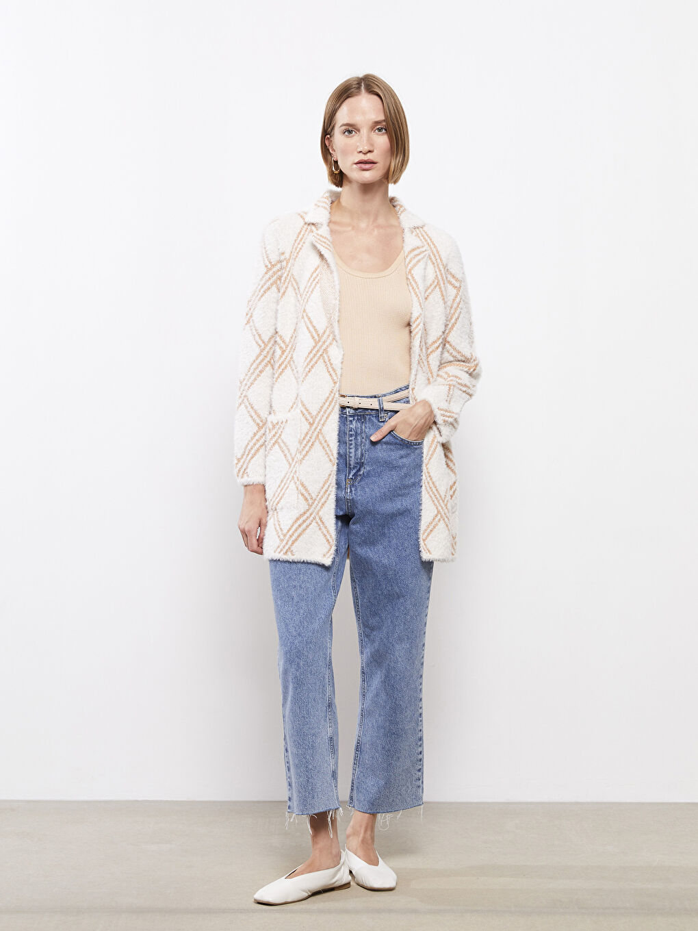 Ekru Polo Yaka Desenli Uzun Kollu Kadın Triko Hırka-1