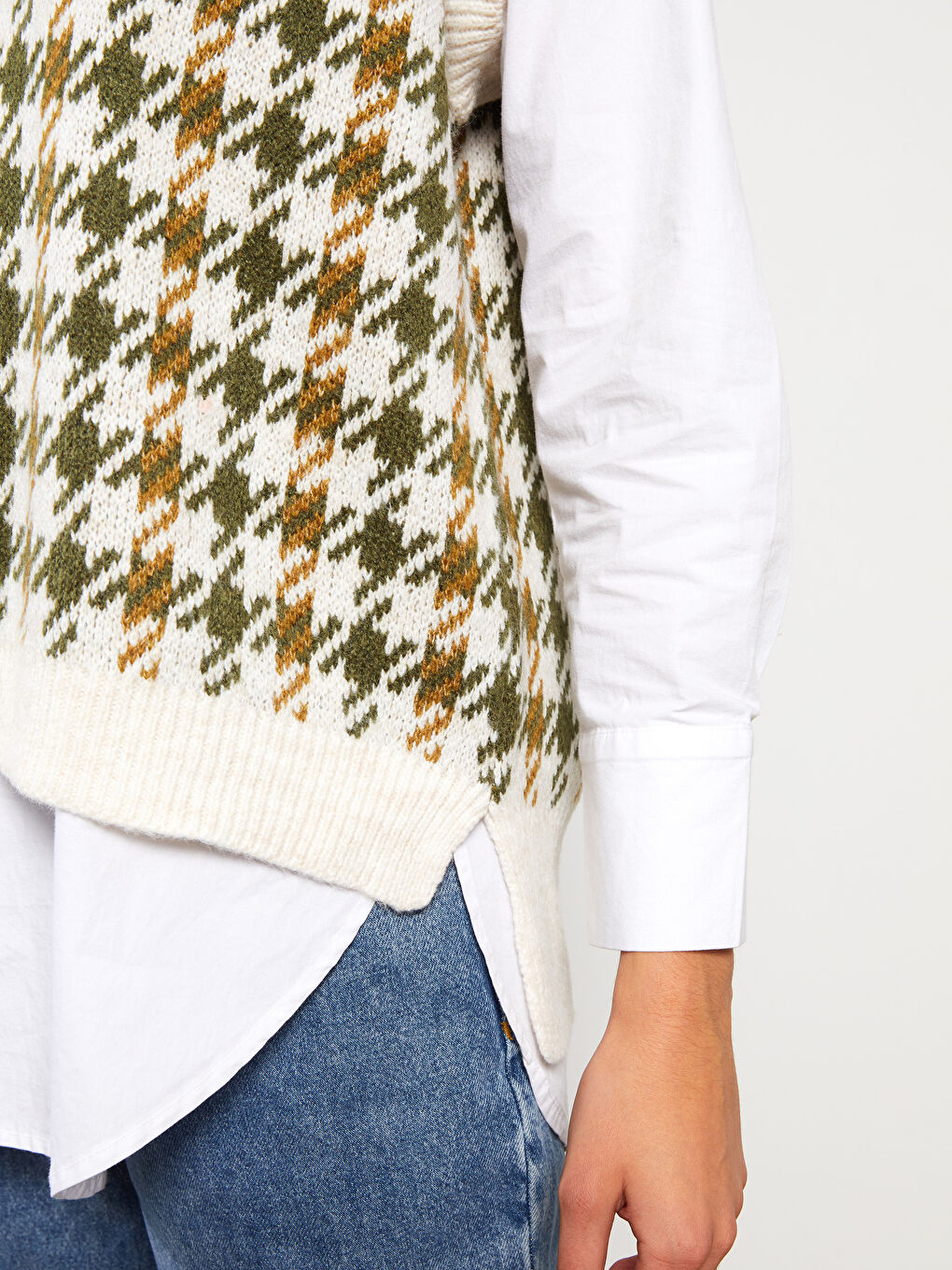 Yeşil V Yaka Desenli Kadın Triko Süveter-3