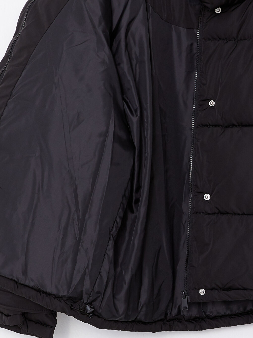 Siyah Dik Yaka Düz Uzun Kollu Kadın Şişme Mont-2