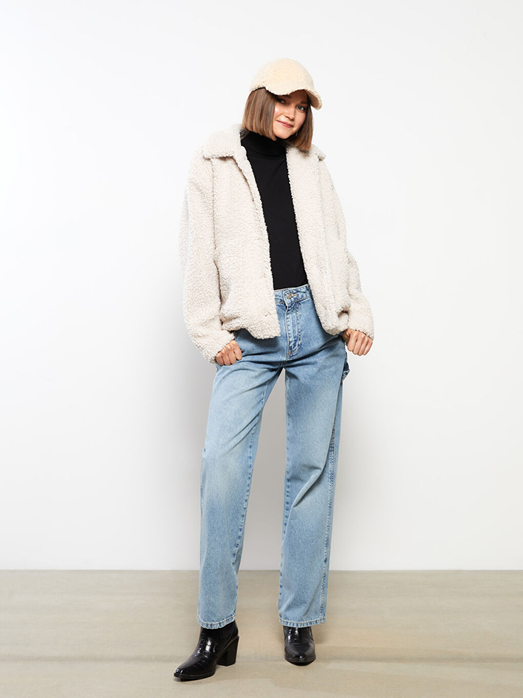 Bej Kürk Görünümlü Kadın Kep Şapka-2