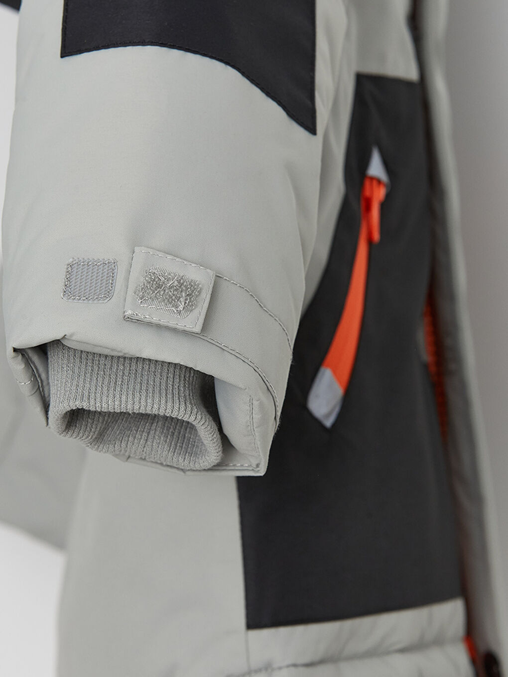 LCW baby Manteau de Ski et Combinaison de Ski 2 Pièces à Capuche et Manches Longues pour Bébé Garçon -W2BP54Z1-GEF
