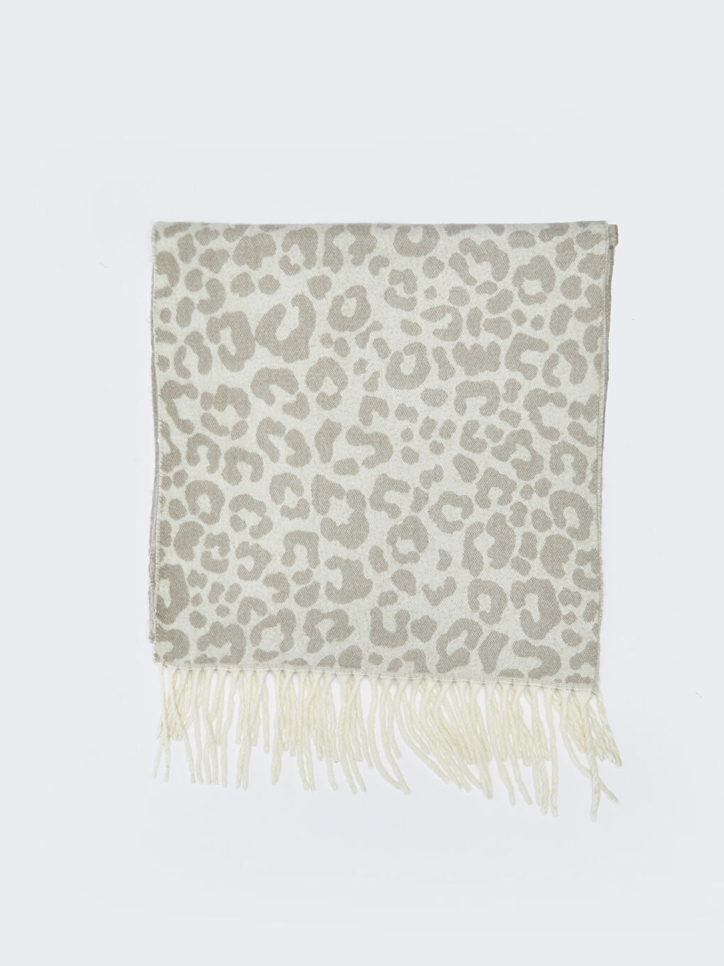 Leopard Patterned Fringed Women's Scarf-4