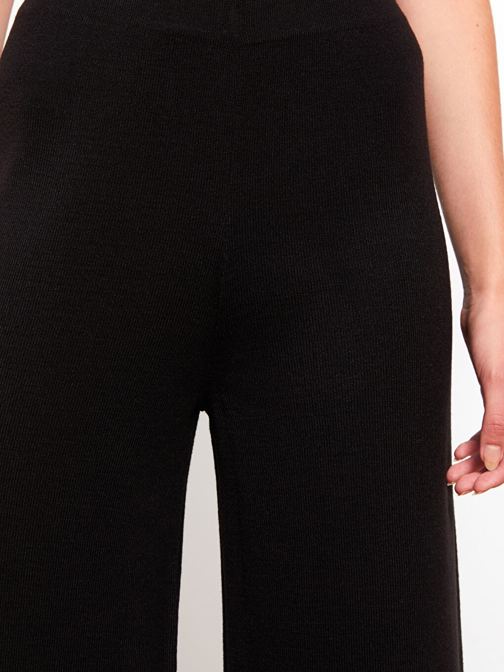 Siyah Kadın Beli Lastikli Düz Triko Pantolon-2
