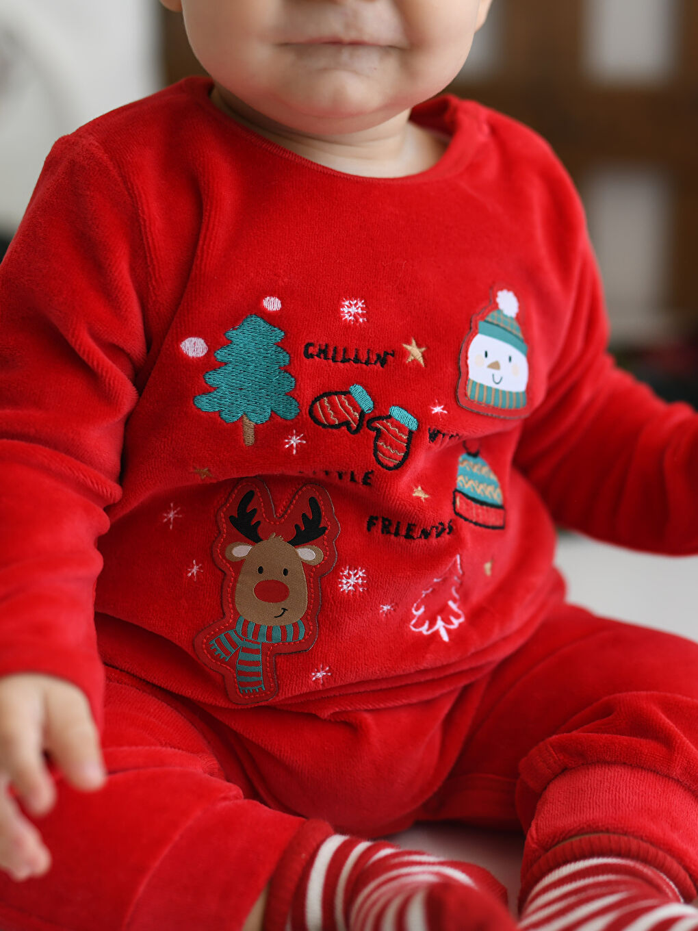 Kırmızı Bisiklet Yaka Uzun Kollu Yılbaşı Temalı Erkek Bebek Tulum-1
