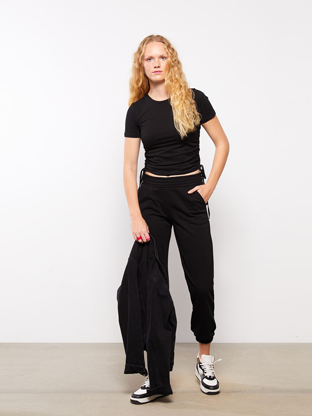 Elastic Waist Regular Pocket Detailed Women's Sweatpants-1